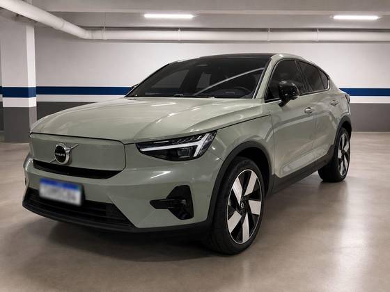 VOLVO C40 P8 RECHARGE TWIN ELECTRIC ULTIMATE AWD